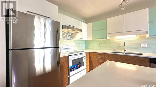 607 710 Gordon Road, Saskatoon, SK - Indoor Photo Showing Kitchen With Double Sink