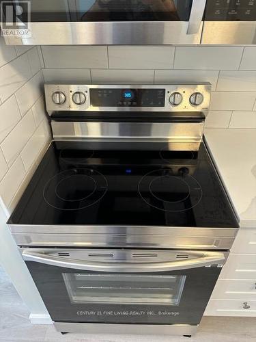 6 - 19 Church Street N, New Tecumseth (Alliston), ON - Indoor Photo Showing Kitchen