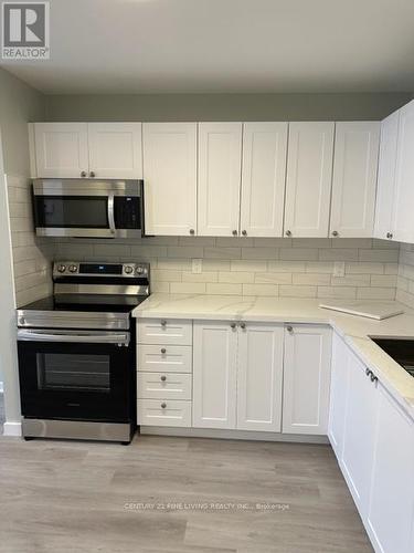 6 - 19 Church Street N, New Tecumseth (Alliston), ON - Indoor Photo Showing Kitchen