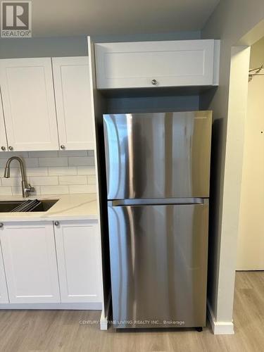 6 - 19 Church Street N, New Tecumseth (Alliston), ON - Indoor Photo Showing Kitchen