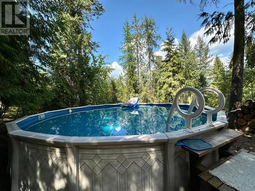 1360 Frisk Road, Christina Lake, BC - Outdoor