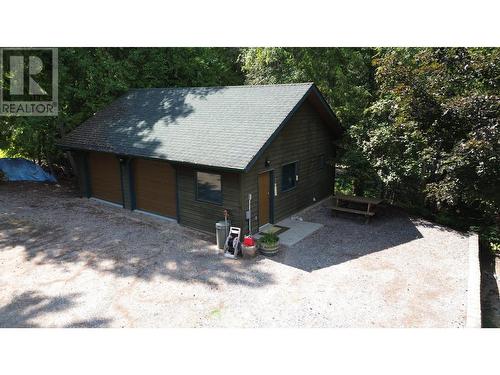 1360 Frisk Road, Christina Lake, BC - Outdoor