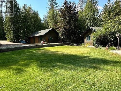 1360 Frisk Road, Christina Lake, BC - Outdoor