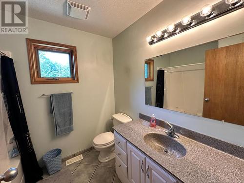 1360 Frisk Road, Christina Lake, BC - Indoor Photo Showing Bathroom