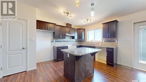 204 Chateau Crescent, Pilot Butte, SK - Indoor Photo Showing Kitchen