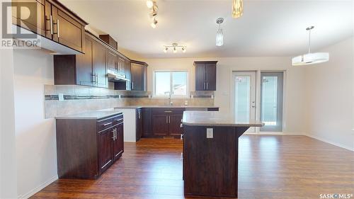 204 Chateau Crescent, Pilot Butte, SK - Indoor Photo Showing Kitchen