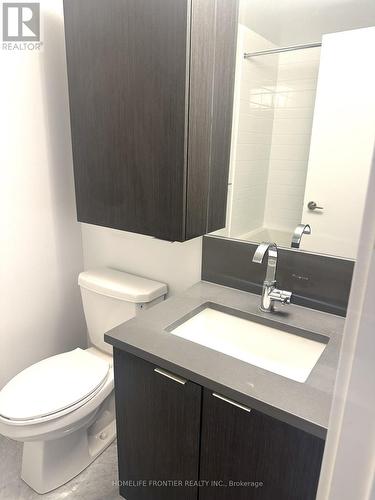 1709 - 38 Iannuzzi Street, Toronto (Niagara), ON - Indoor Photo Showing Bathroom