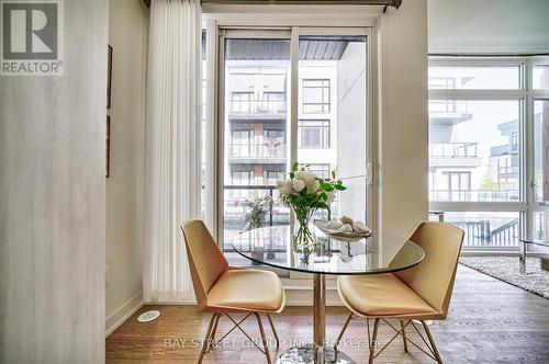 1030 - 14 David Eyer Road E, Richmond Hill, ON - Indoor Photo Showing Dining Room