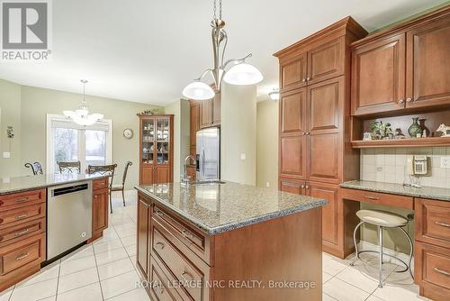 693 Line 3 Road, Niagara-On-The-Lake, ON - Indoor Photo Showing Kitchen