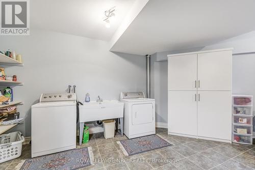 693 Line 3 Road, Niagara-On-The-Lake, ON - Indoor Photo Showing Laundry Room