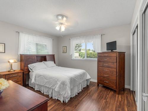 384 Melrose Place, Kamloops, BC - Indoor Photo Showing Bedroom