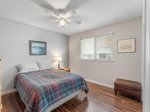 384 Melrose Place, Kamloops, BC - Indoor Photo Showing Bedroom