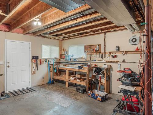 384 Melrose Place, Kamloops, BC - Indoor Photo Showing Basement