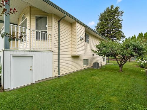 384 Melrose Place, Kamloops, BC - Outdoor With Exterior