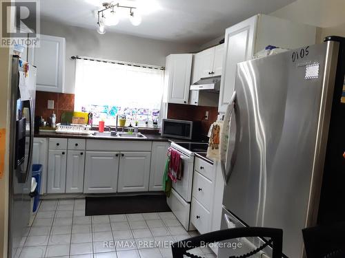 7 - 61 Driftwood Avenue, Toronto (Glenfield-Jane Heights), ON - Indoor Photo Showing Kitchen With Stainless Steel Kitchen With Double Sink