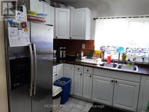 7 - 61 Driftwood Avenue, Toronto (Glenfield-Jane Heights), ON - Indoor Photo Showing Kitchen With Double Sink