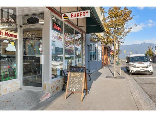 1025 Canyon Street, Creston, BC 