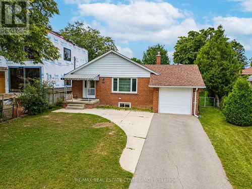 24 Duncairn Drive, Toronto (Princess-Rosethorn), ON - Outdoor