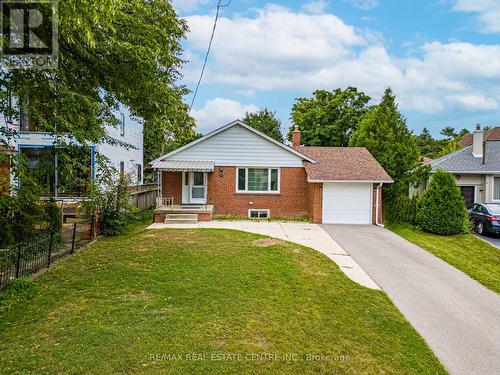 24 Duncairn Drive, Toronto (Princess-Rosethorn), ON - Outdoor