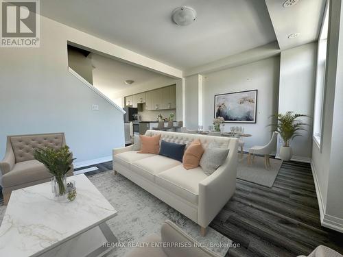 28 - 155 Equestrian Way, Cambridge, ON - Indoor Photo Showing Living Room