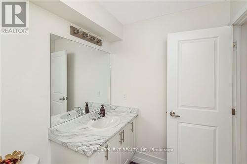 19 - 261 Skinner Road, Hamilton (Waterdown), ON - Indoor Photo Showing Bathroom