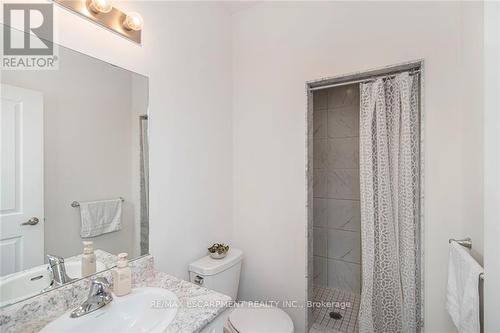 19 - 261 Skinner Road, Hamilton (Waterdown), ON - Indoor Photo Showing Bathroom