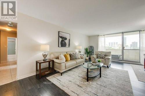 716 - 5 Massey Square, Toronto (Crescent Town), ON - Indoor Photo Showing Living Room