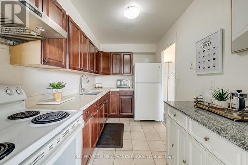 716 - 5 Massey Square, Toronto (Crescent Town), ON - Indoor Photo Showing Kitchen