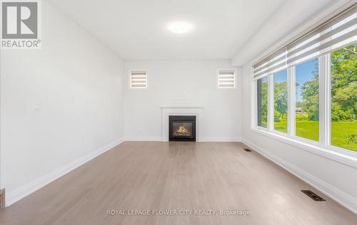 80 Marlene Johnston Drive, East Gwillimbury (Holland Landing), ON - Indoor With Fireplace