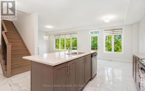 80 Marlene Johnston Drive, East Gwillimbury (Holland Landing), ON - Indoor Photo Showing Kitchen With Double Sink