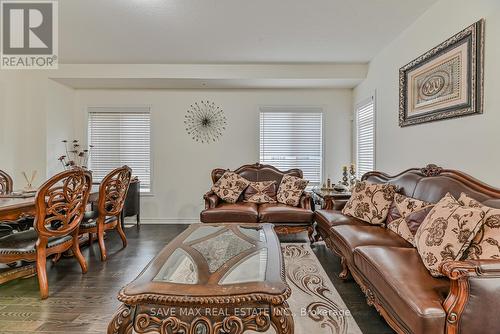 21 Maynada Road, Brampton (Northwest Brampton), ON - Indoor Photo Showing Living Room