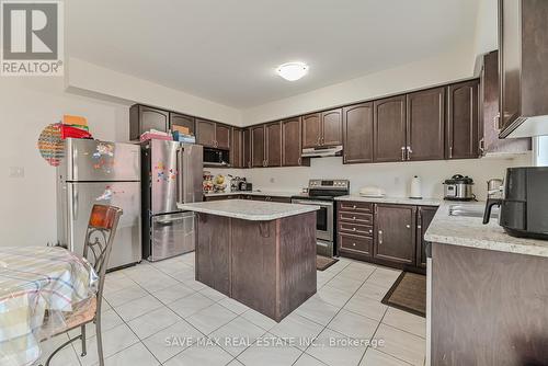 21 Maynada Road, Brampton (Northwest Brampton), ON - Indoor Photo Showing Kitchen With Stainless Steel Kitchen