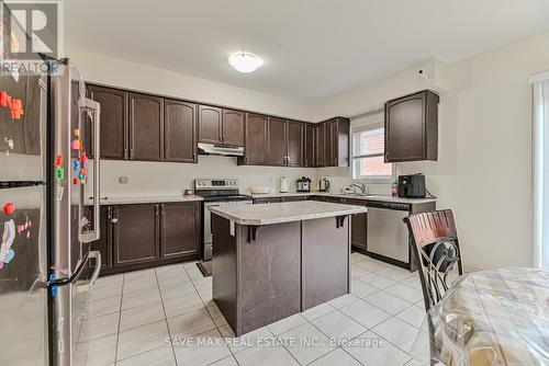 21 Maynada Road, Brampton (Northwest Brampton), ON - Indoor Photo Showing Kitchen With Stainless Steel Kitchen