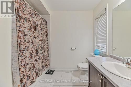 21 Maynada Road, Brampton (Northwest Brampton), ON - Indoor Photo Showing Bathroom