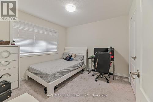 21 Maynada Road, Brampton (Northwest Brampton), ON - Indoor Photo Showing Bedroom