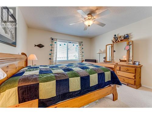 1832 47 Avenue, Vernon, BC - Indoor Photo Showing Bedroom