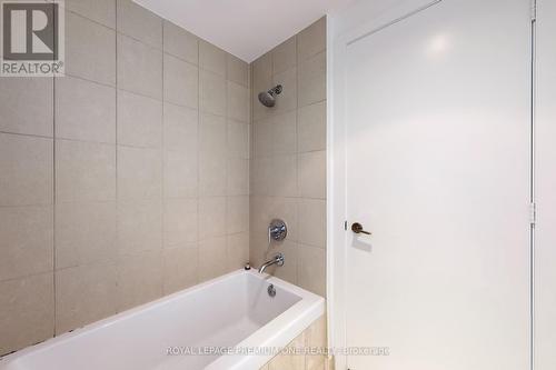 1605 - 33 Charles Street, Toronto (Church-Yonge Corridor), ON - Indoor Photo Showing Bathroom