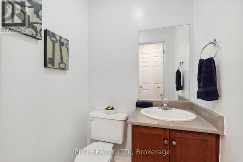 13 Black Cherry Crescent, Barrie (Holly), ON - Indoor Photo Showing Bathroom