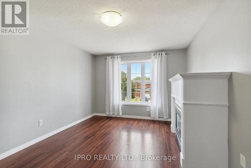 13 Black Cherry Crescent, Barrie (Holly), ON - Indoor Photo Showing Other Room