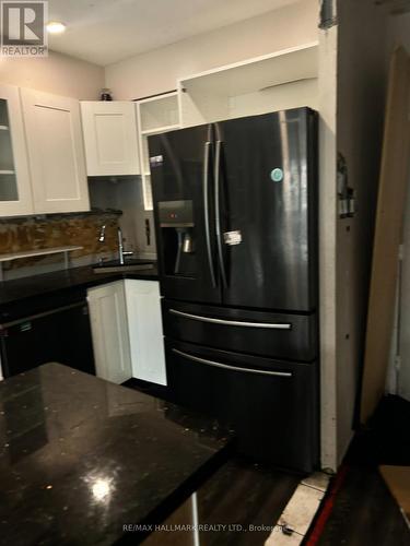 236 - 165 Cherokee Boulevard, Toronto, ON - Indoor Photo Showing Kitchen