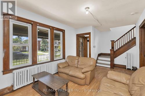 510 Randolph Avenue, Windsor, ON - Indoor Photo Showing Living Room