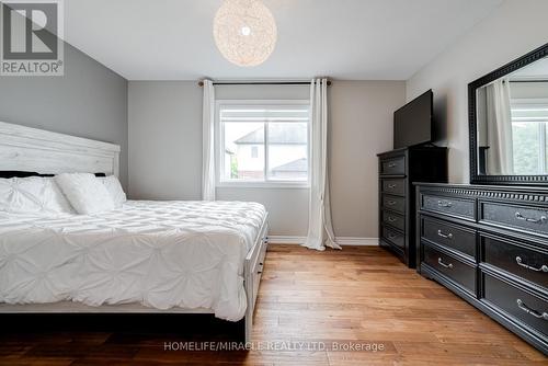 46 Irwin Crescent, New Tecumseth (Alliston), ON - Indoor Photo Showing Bedroom