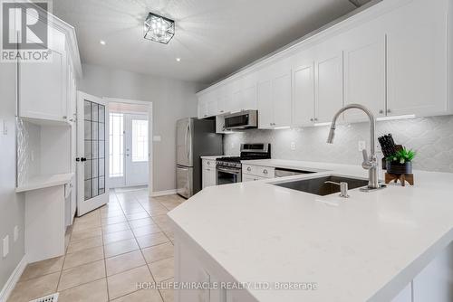 46 Irwin Crescent, New Tecumseth (Alliston), ON - Indoor Photo Showing Kitchen With Stainless Steel Kitchen With Upgraded Kitchen