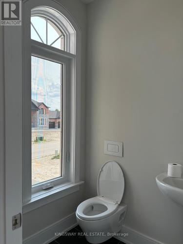 2208 Greg Gemmell Way, Innisfil (Churchill), ON - Indoor Photo Showing Bathroom