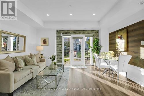 125 - 3050 Erin Centre Boulevard, Mississauga (Churchill Meadows), ON - Indoor Photo Showing Living Room