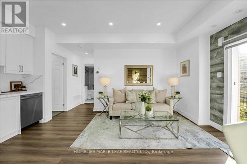 125 - 3050 Erin Centre Boulevard, Mississauga (Churchill Meadows), ON - Indoor Photo Showing Living Room