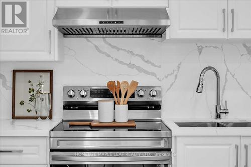 125 - 3050 Erin Centre Boulevard, Mississauga (Churchill Meadows), ON - Indoor Photo Showing Kitchen With Double Sink