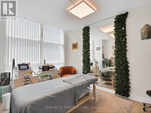 118 - 200 Manitoba Street, Toronto (Mimico), ON - Indoor Photo Showing Bedroom