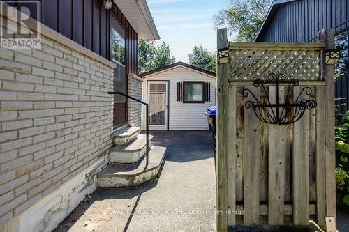 32 57Th Street S, Wasaga Beach, ON - Outdoor With Exterior