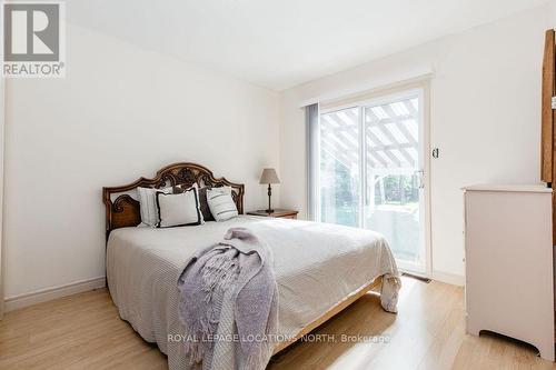 32 57Th Street S, Wasaga Beach, ON - Indoor Photo Showing Bedroom